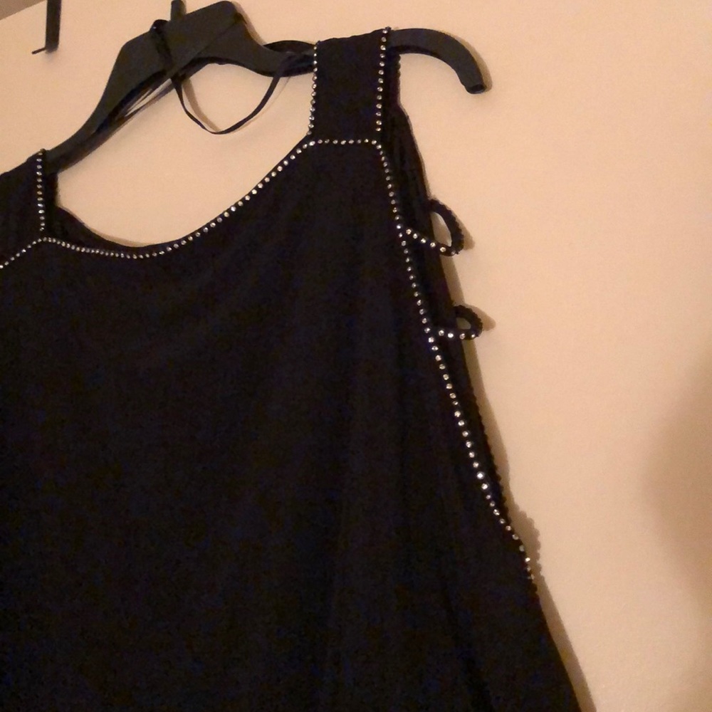 Dress - Picture 3 of 4